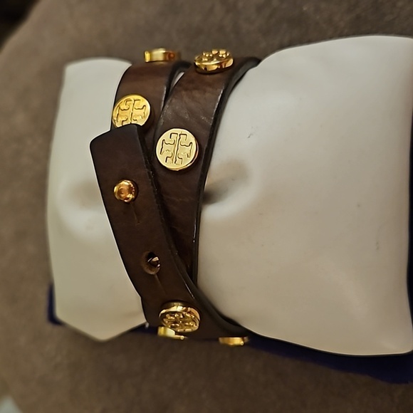 TORY BURCH Dark Brown Leather Logo Stud Wrap Bracelet - Picture 3 of 6